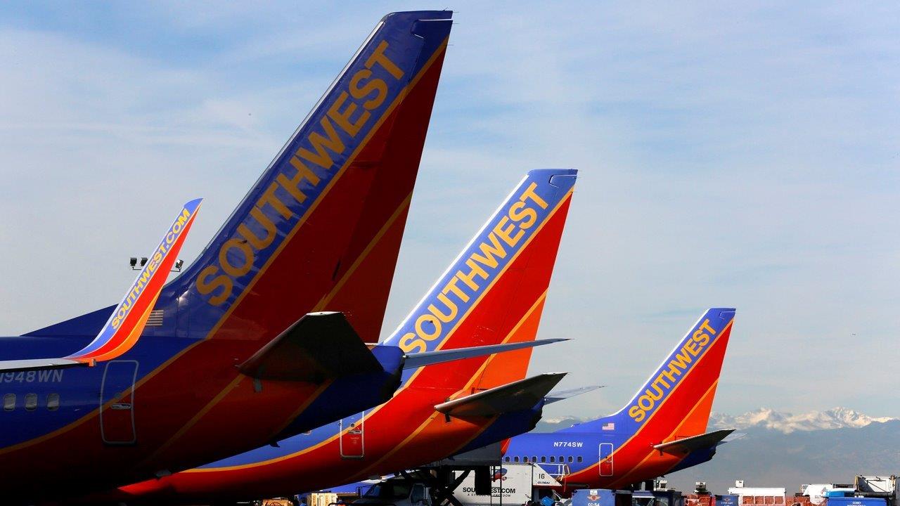 Southwest Airlines CEO Gary Kelly on the impact of oil prices and the economy on the airline industry.