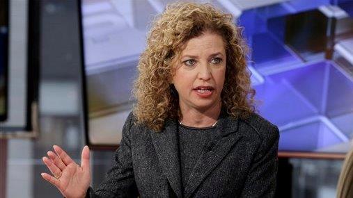 Former Jeb Bush for Governor Co-Chair Ed Pozzuoli argues the DNC Chair Debbie Wasserman Schultz tilted the Democratic race in favor of Hillary Clinton.