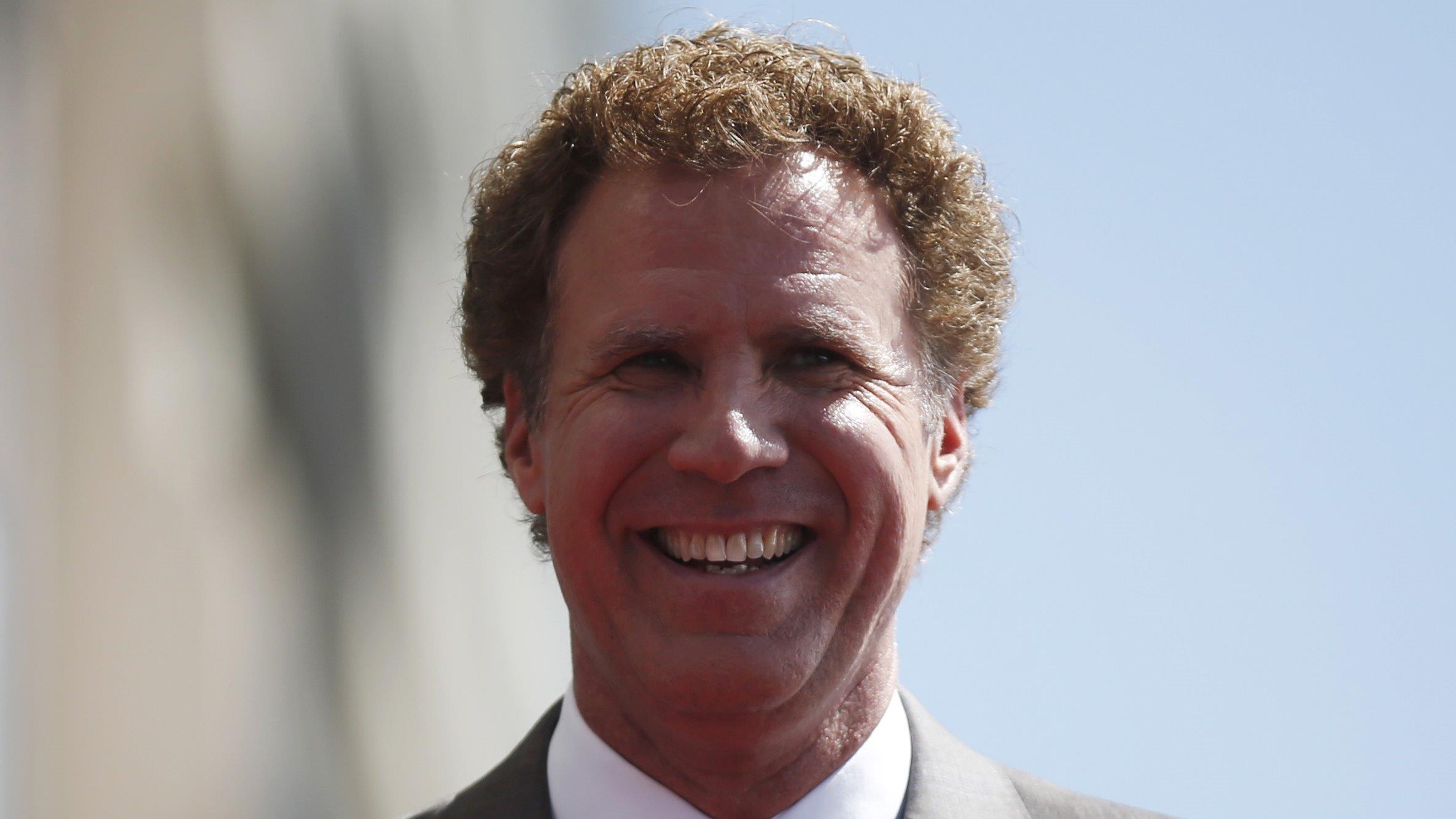 Actor Joe Piscopo on whether Will Ferrell should play Ronald Reagan in a new movie. 