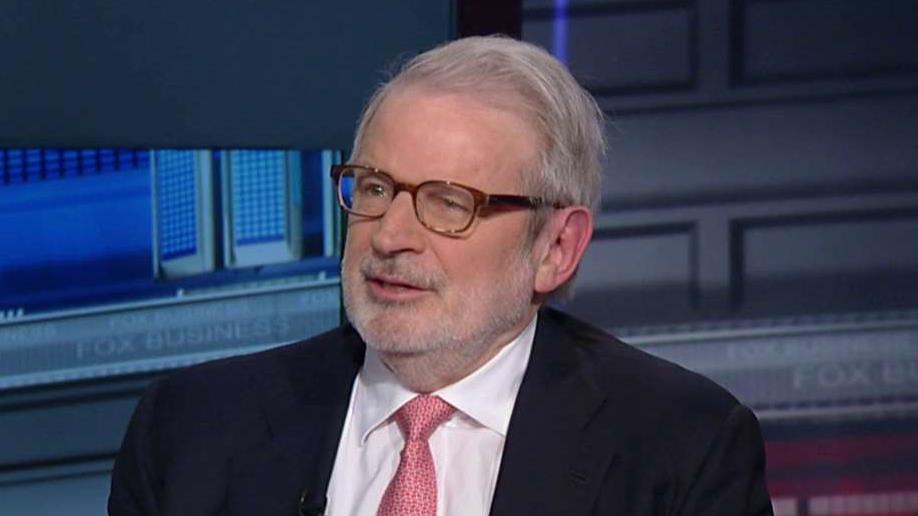 Former Reagan budget director David Stockman discusses how increasing government debt will result in the next president inheriting a recession.