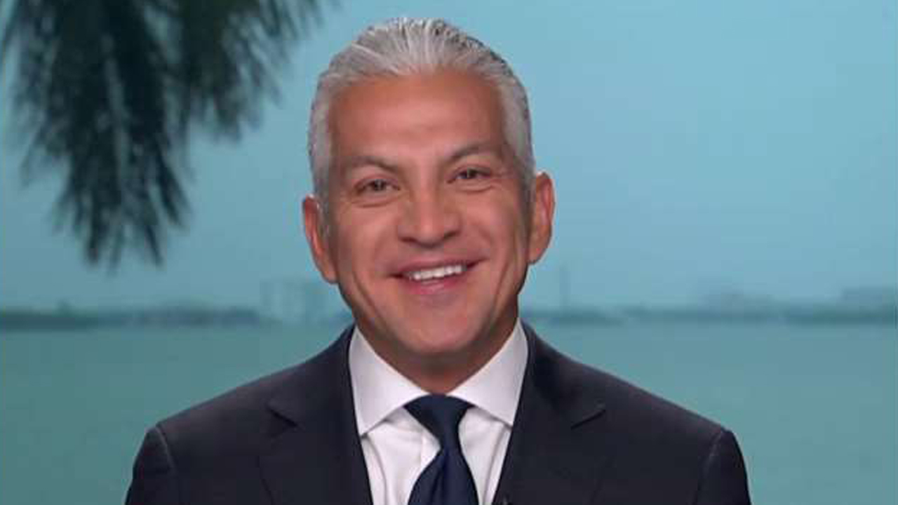 U.S. Hispanic Chamber of Commerce President Javier Palomarez discusses the state of Hispanic businesses in the current U.S. economic conditions.