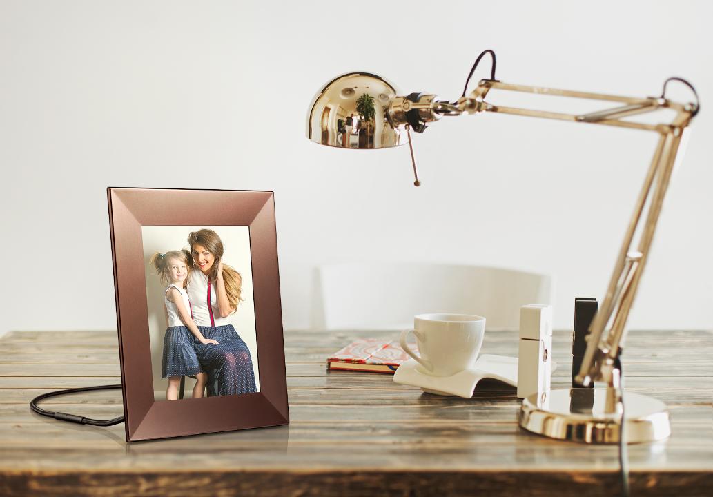 Nixplay's picture frames combine WiFi cloud service and instant shareable content perfect for holiday gifts.