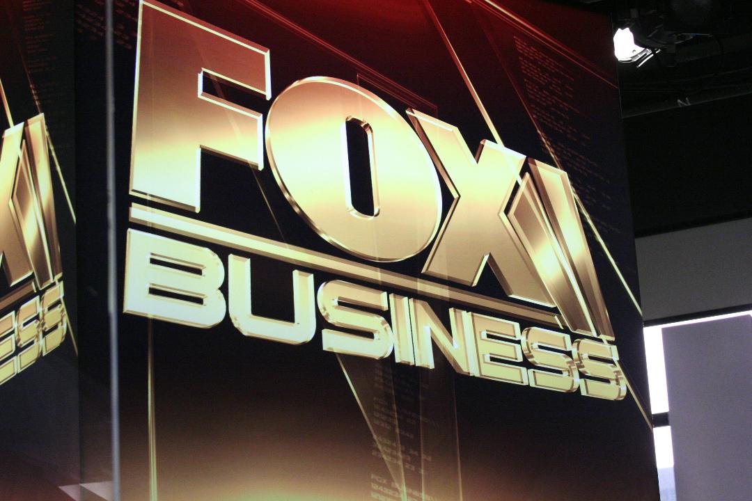Ahead of Election Day, Fox Business Network anchors preview the critical day and special coverage.
