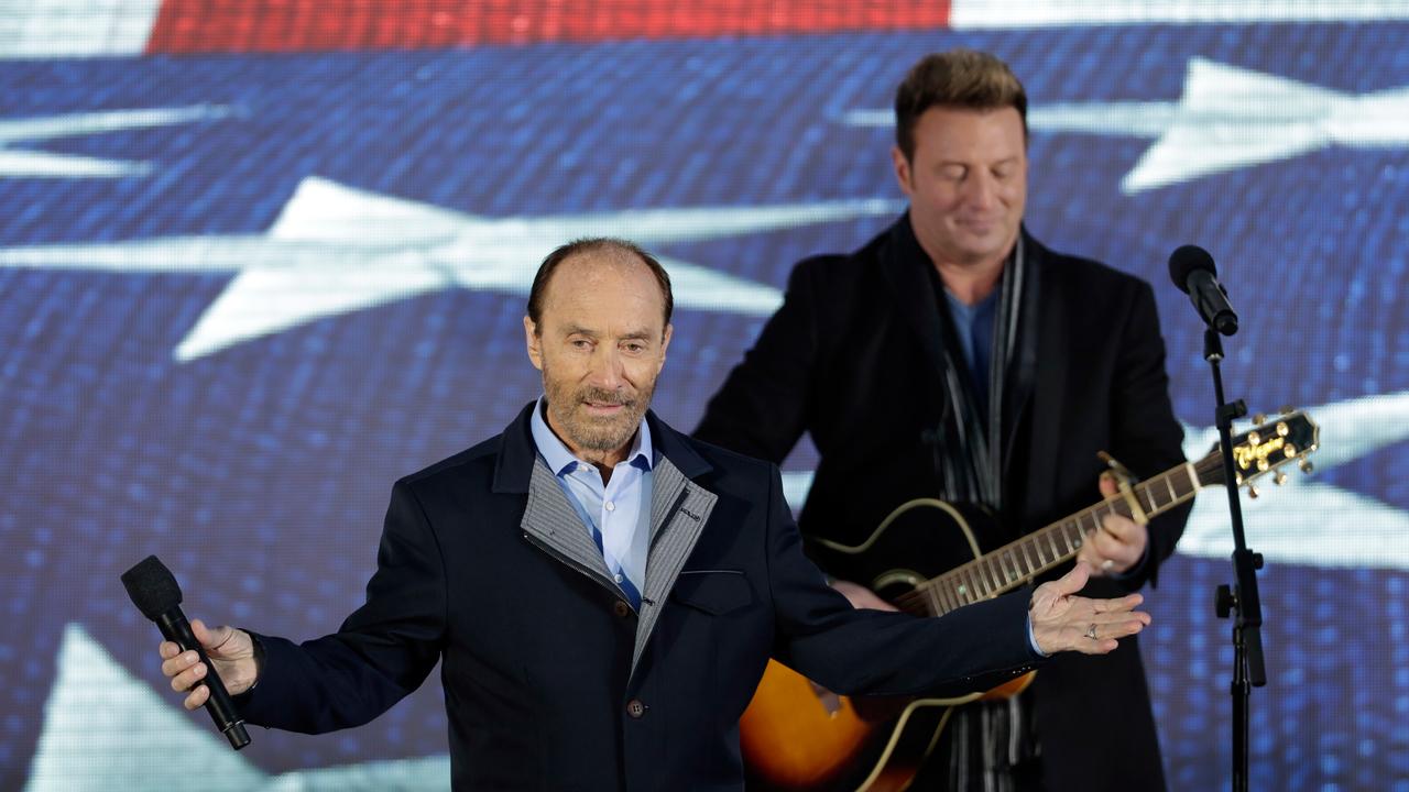 Country singer Lee Greenwood describes his experience moments after singing for President-elect Donald Trump at the welcome celebration at the Lincoln Memorial.