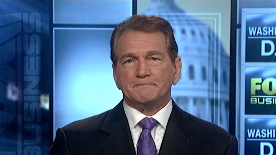 Former NFL Quarterback Joe Theismann on the Super Bowl, the New England Patriots’ Tom Brady and the politics of quarterbacks in the NFL.