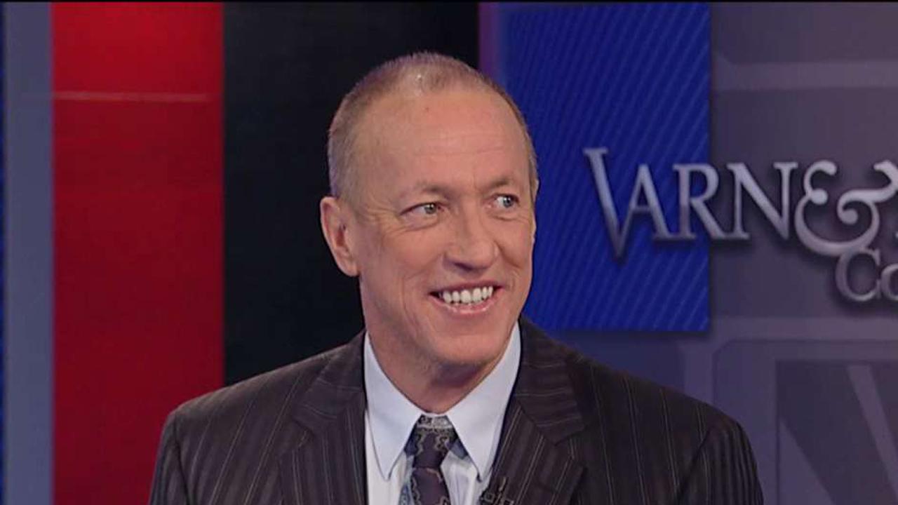 NFL Hall of Fame quarterback Jim Kelly on his battle with cancer and President Trump. 