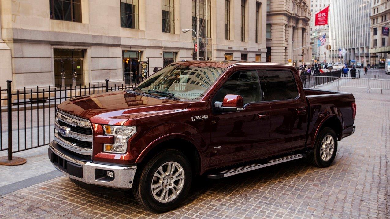 Ford CEO Mark Fields on the automaker's fourth-quarter results, the impact of President Trump's economic and trade policies.