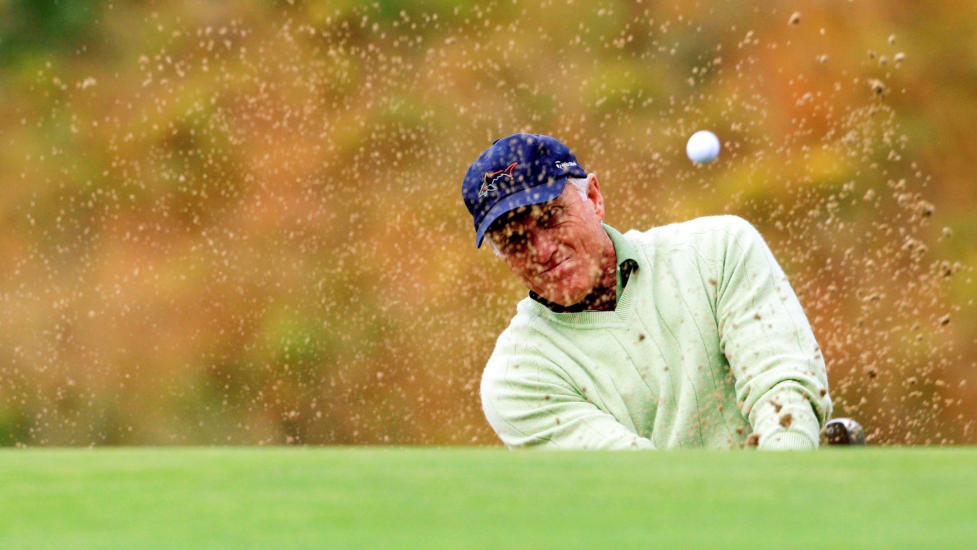 Golf Hall of Famer Greg Norman weighs in on President Trump and his business.