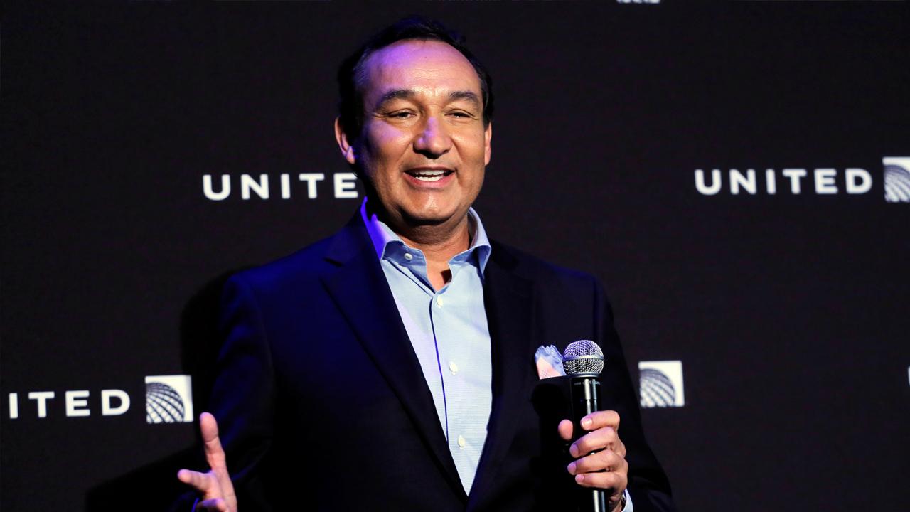 In a call with investors, United Airlines CEO Oscar Munoz responds to the company’s nightmarish PR week and outlines changes planned. 