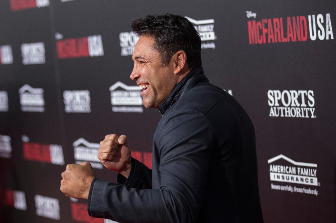 Golden Boy Productions CEO and legendary boxer Oscar De La Hoya on the message behind his TV ad promoting the Cinco de Mayo weekend boxing match. 