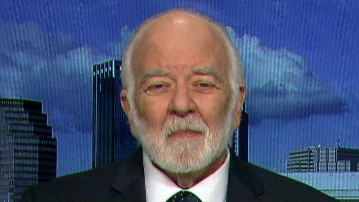 Rafferty Capital Markets Banking Analyst Dick Bove discusses his outlook for banks and the economy. 