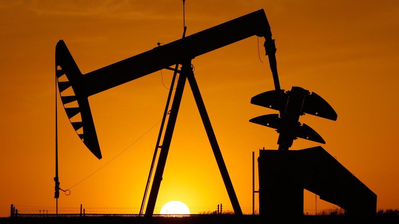 OPIS chief oil analyst Tom Kloza on the outlook for oil prices.
