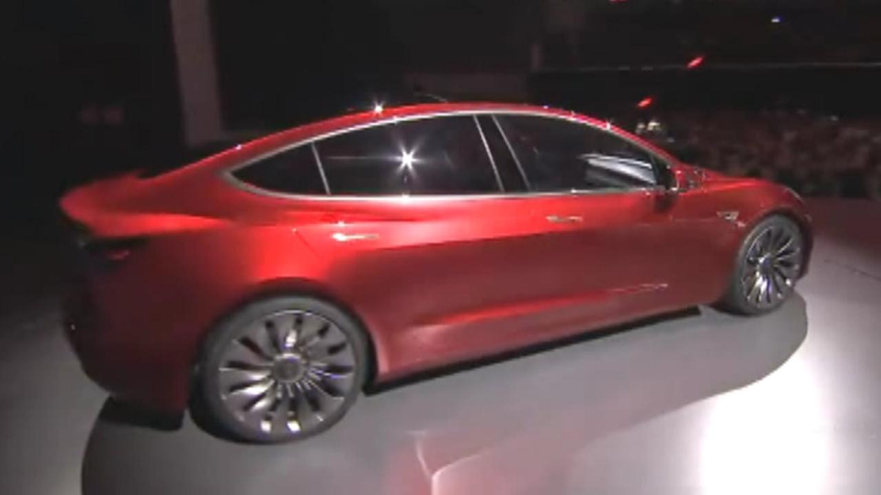 Tesla reservations averaging 1,800 orders a day