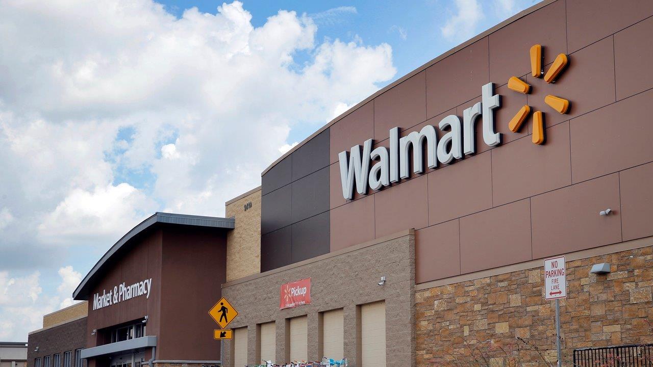 Fiscal Times columnist Liz Peek and Money Map Press Chief Technical Strategist D.R. Barton on Walmart and Google partnering to take on Amazon and Kohl's new online strategy.