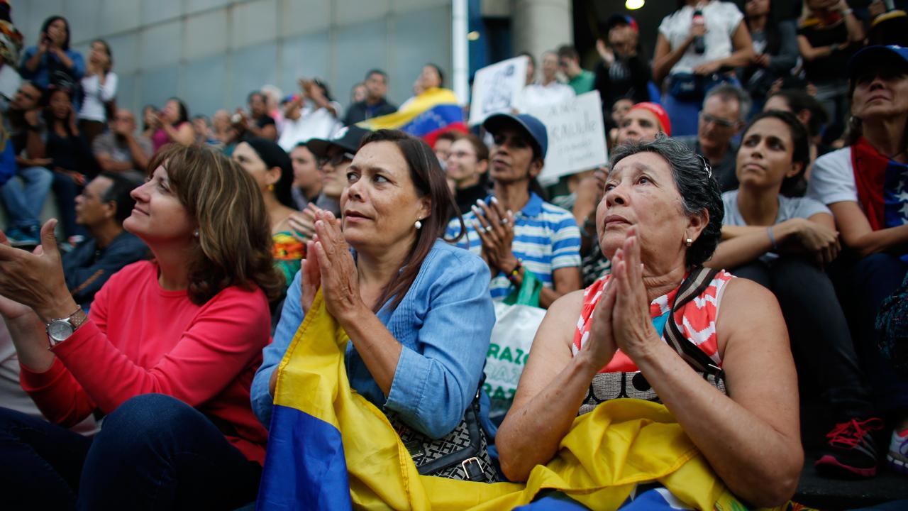 Former Reagan economic adviser Art Laffer discusses the ongoing Venezuela crisis, and why the U.S. needs to do something to end it. 