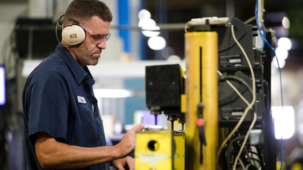 National Association of Manufacturers CEO Jay Timmons says tax reform will spark investment and job creation.