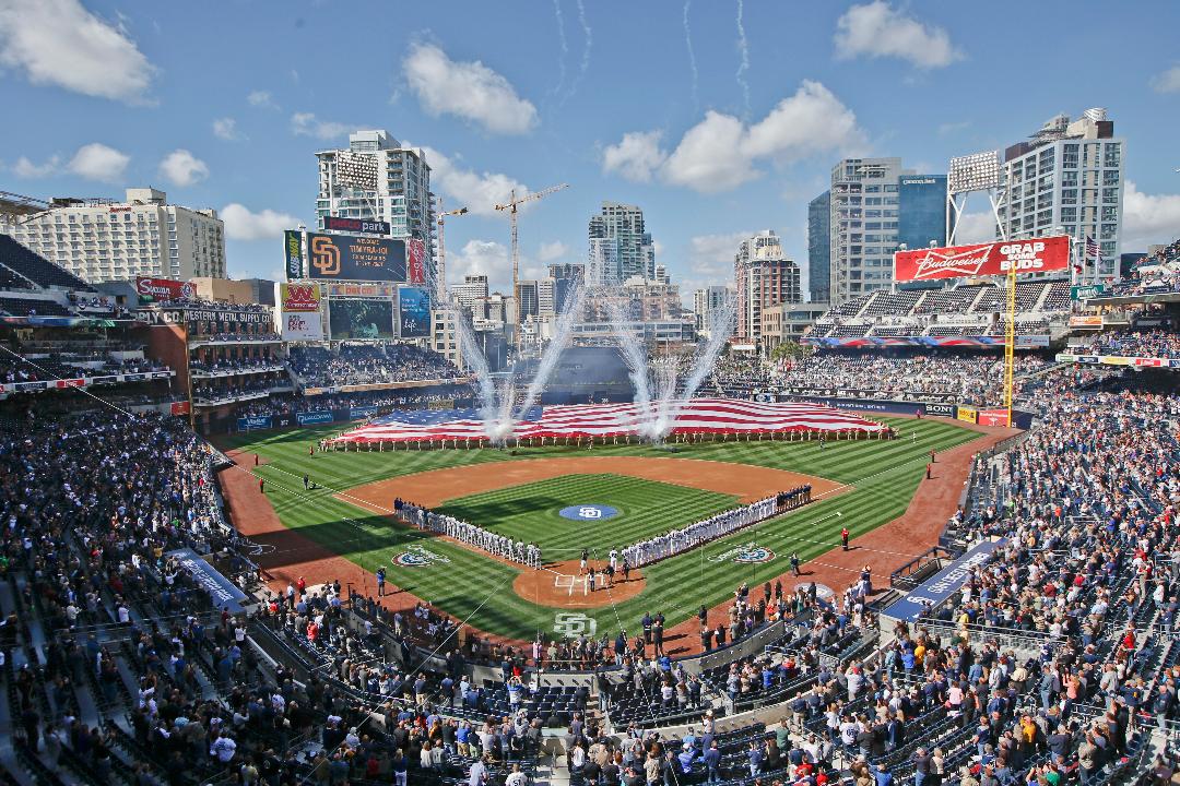 The official auction site of Padres Auctions