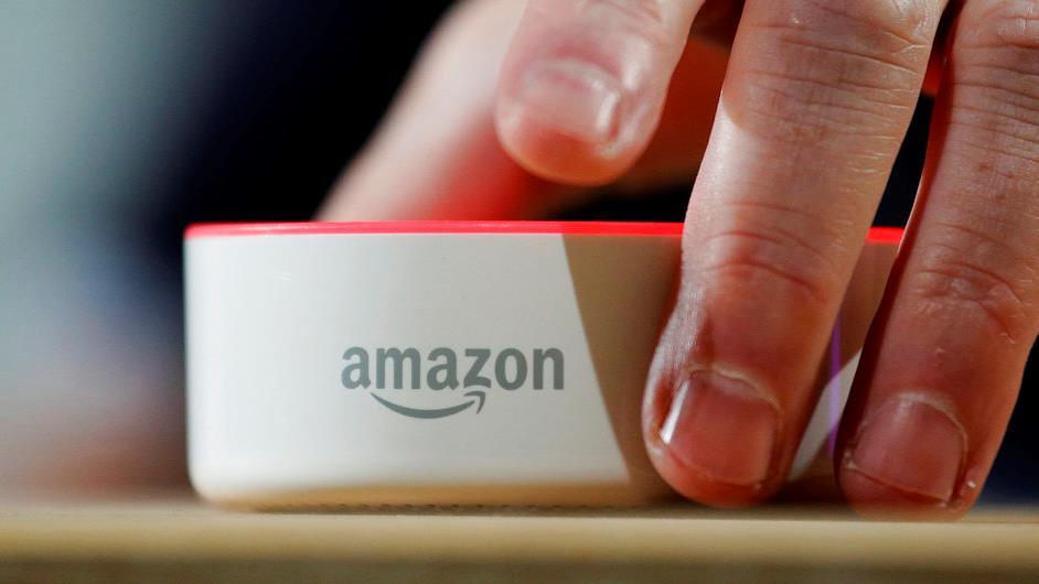 Strategic Resource Group Managing Director Burt Flickinger discusses his outlook for Amazon. 