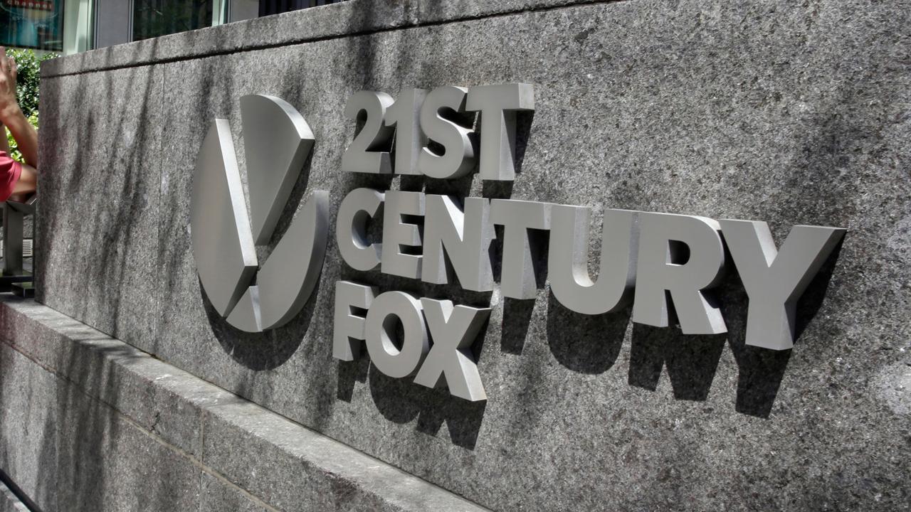 FBN’s Charlie Gasparino explains reports that some technology companies, including Amazon and Apple, are exploring options to buy out some of 21st Century Fox’s assets. 