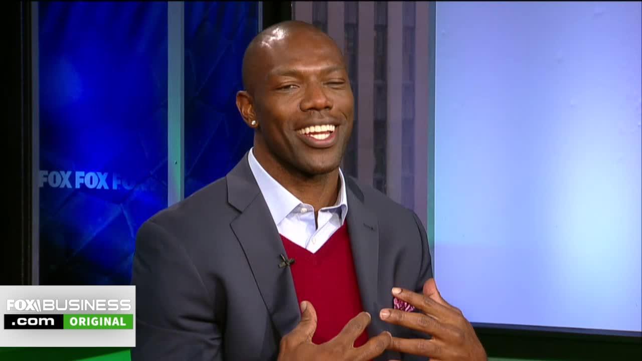 Fmr. NFL player Terrell Owens is working with entrepreneur Brett Knutson on an app called Hive, which aims to bring together individuals with similar interests