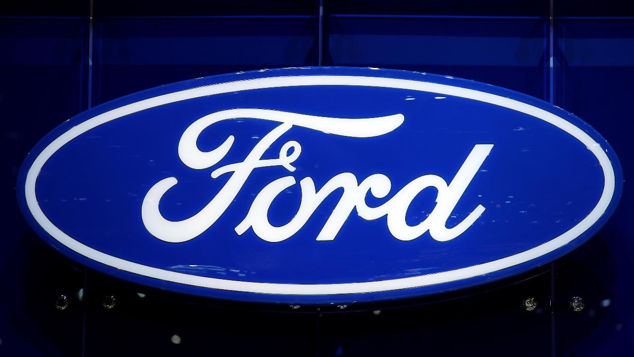 Ford has recalled 1.4 million vehicles over steering issues. FBN’s Nicole Petallides with more. 