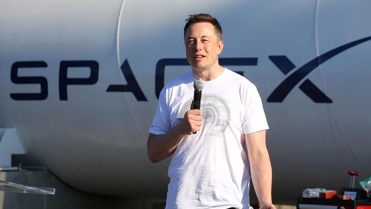 Popular Science senior editor Sophie Bushwick on SpaceX CEO Elon Musk's Mars mission project. 