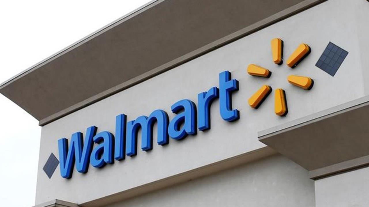 Dr. Janette Nesheiwat, Dr. Mikhail Varshavski and FBN's Gerri Willis on reports that Walmart is considering an acquisition of health insurer Humana.