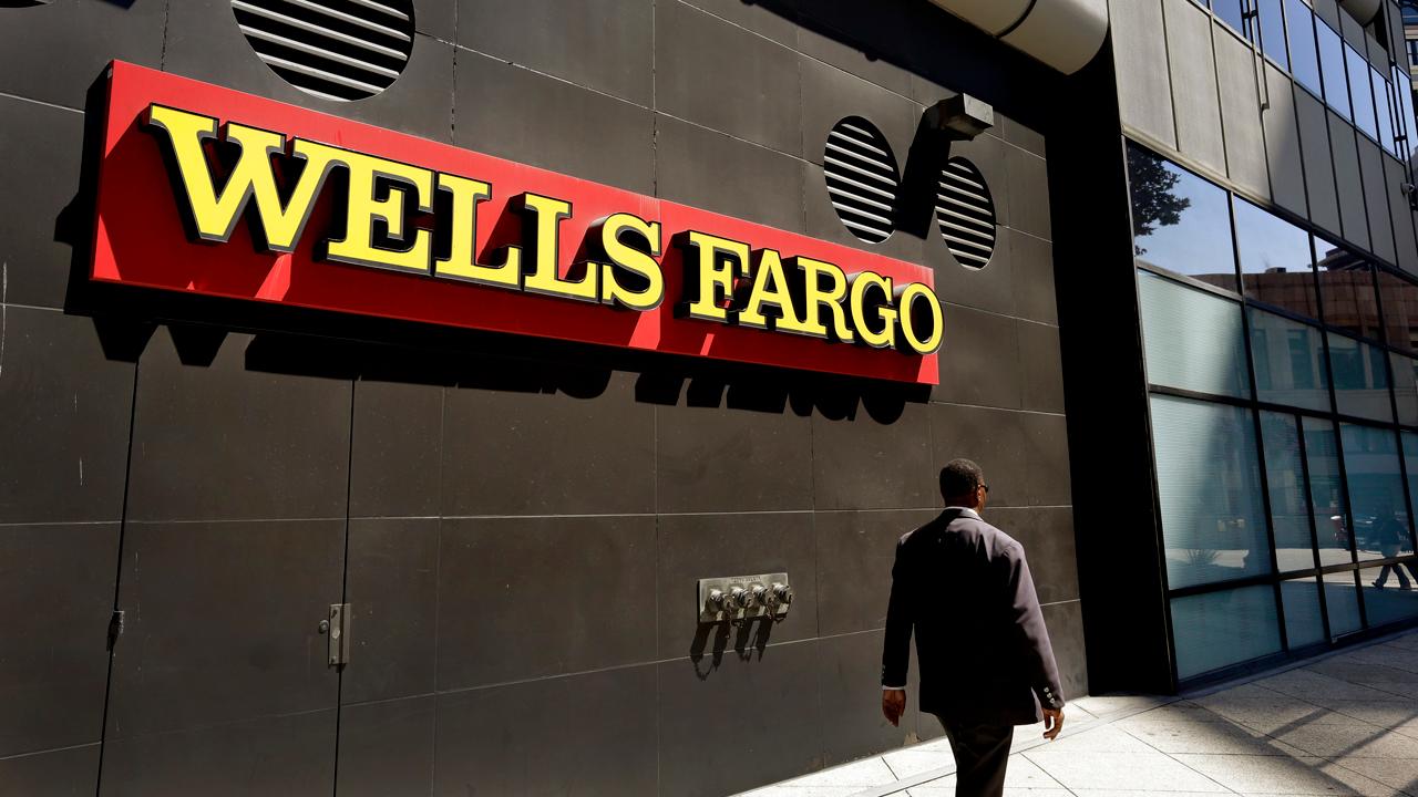 Wells Fargo shareholder Bruce Marks on how the Labor Department is examining whether the bank had made inappropriate recommendations to 401(k) plan participants. 