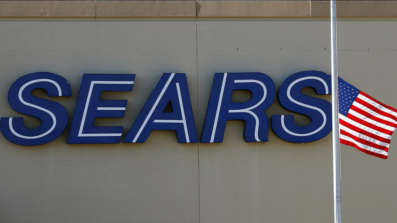 Fox Business Briefs: Sears identifies approximately 100 non-profitable stores and announces plans to close 72 of them; the company has shuttered about 530 struggling locations over the last year.
