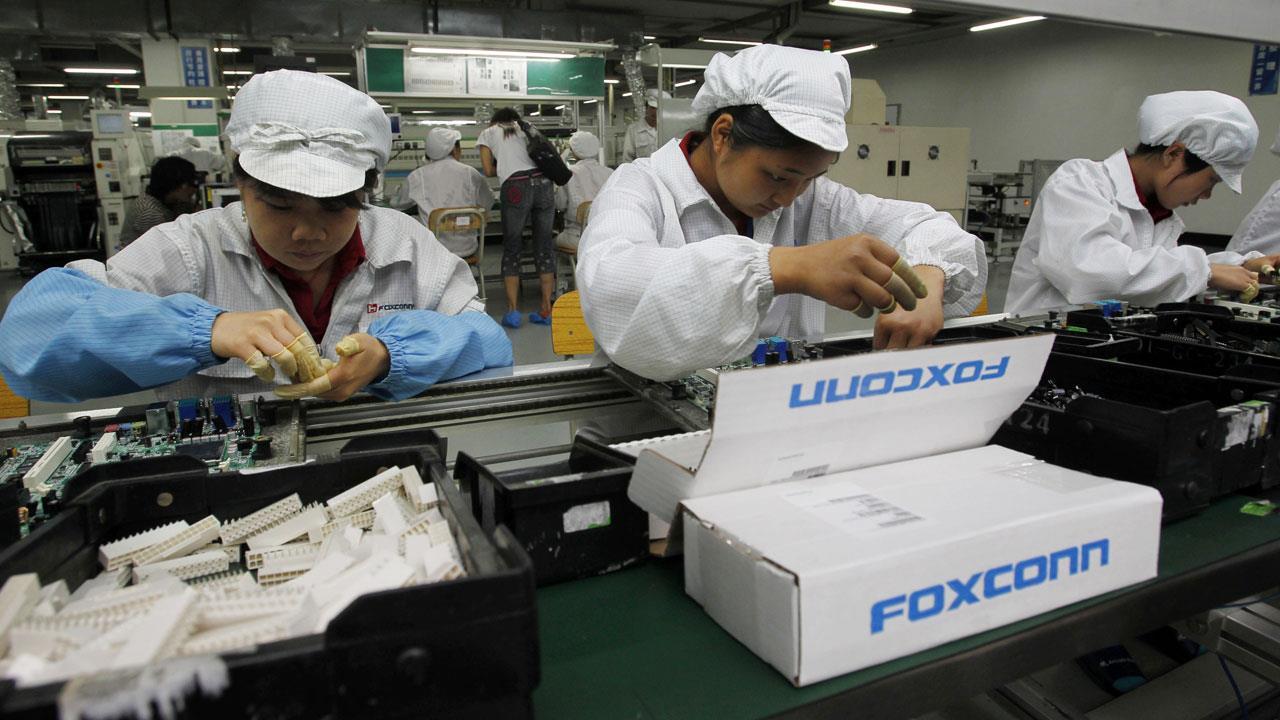 FBN's Jeff Flock on the incentives Foxconn received to invest in a factory in Wisconsin.