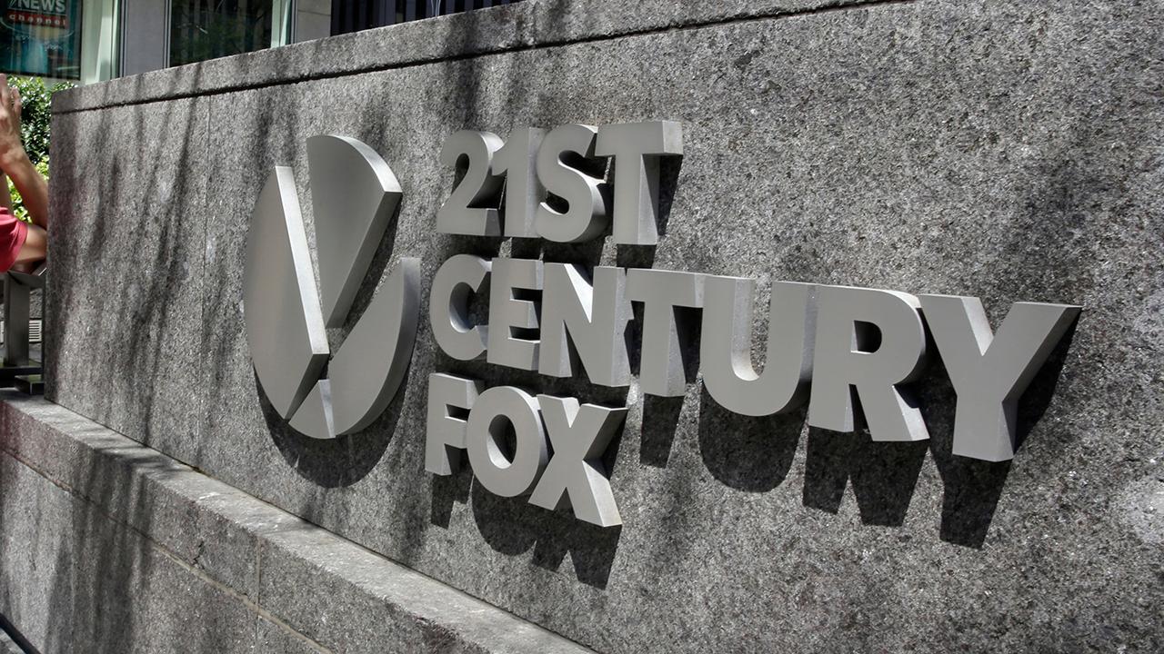 FBN’s Edward Lawrence discusses Comcast’s $65 billion bid for 21st Century Fox assets. 