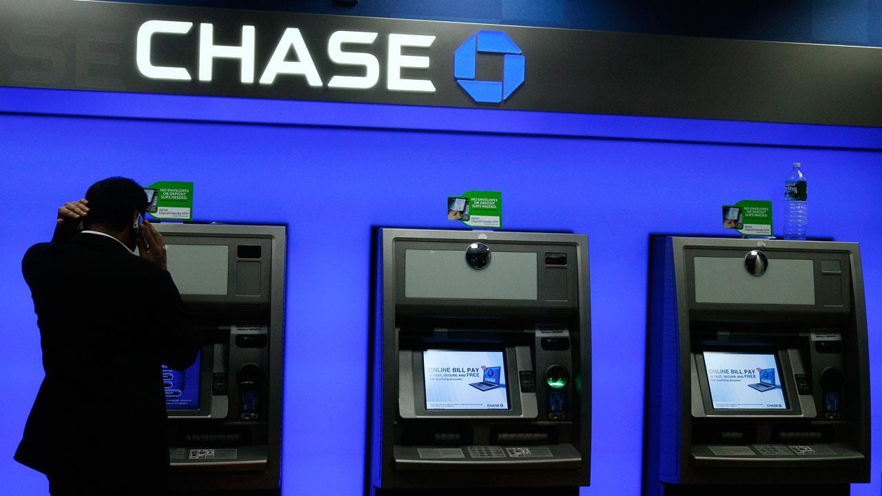 FBN's Ashley Webster on the FBI warning banks of a potential worldwide ATM hack warning.