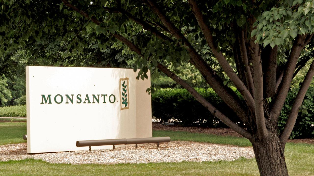 FBN's Ashley Webster on Bayer shares' falling on news a California jury ordering the company's newly acquired Monsanto unit to pay $289 million for not warning of cancer risks from the company's weed-killer Roundup.