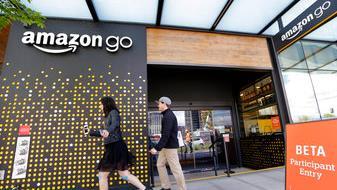 Amazon is reportedly looking to open 3,000 cashierless stores by 2020. Tusk Ventures CEO Bradley Tusk weighs in.
