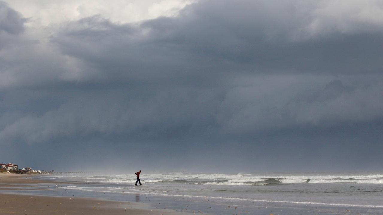 What is it like to be in the eye of a hurricane?  FBN's Jeff Flock reports from Carolina Beach, North Carolina. 