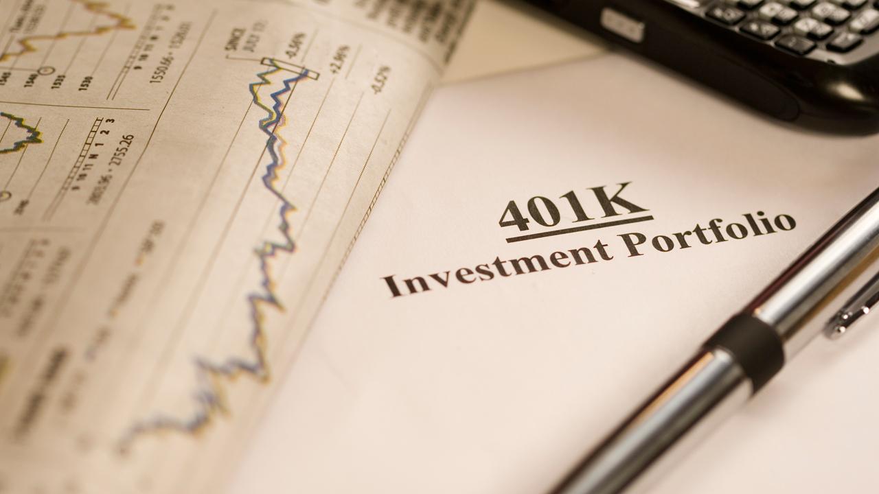 A T. Rowe Price study found a strong connection between financial performance of companies and the quality of their 401(k) plans. FBN’s Liz Claman with more.