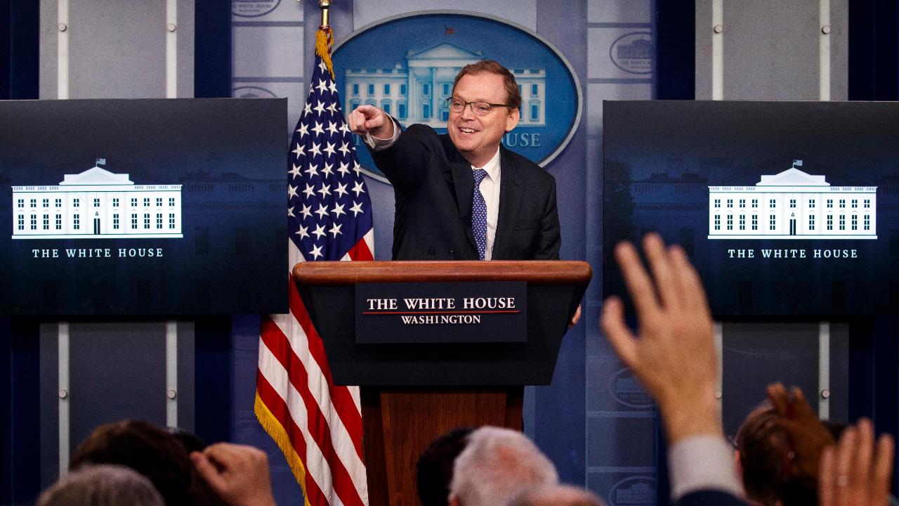Council of Economic Advisors Chairman Kevin Hassett discusses the strength of the U.S. economy and the increase in small business optimism. 
