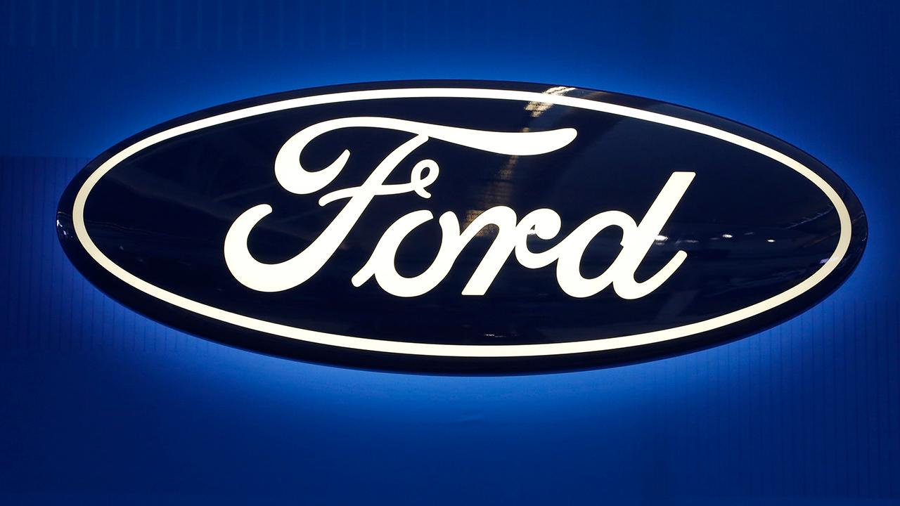 Ford CFO Bob Shanks discusses the automaker's third-quarter earnings and how President Trump’s steel and aluminum tariffs hurt the company. 