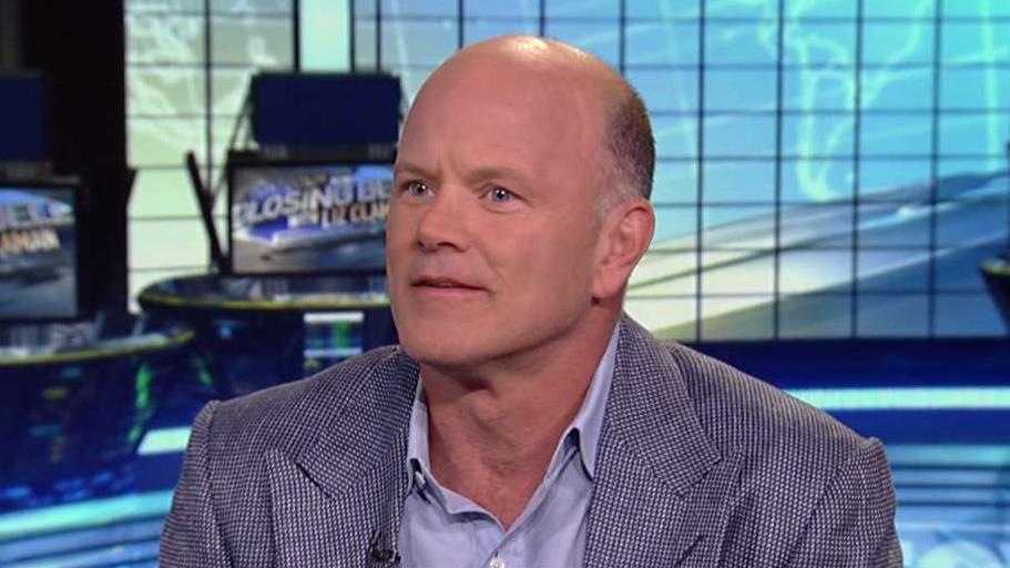 Galaxy Digital CEO Mike Novogratz discusses the pattern of staggered market selloffs and says investors should expect to see a continued decline in tech stocks.
