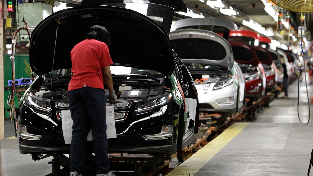 S&amp;P Investment advisory services Erin Gibbs, Kelly &amp; Co. Managing Partner Kevin Kelly and Lindsey Bell, investment strategist at CFRA Research, on how General Motors is planning to end production at five plants in the U.S. and Canada.