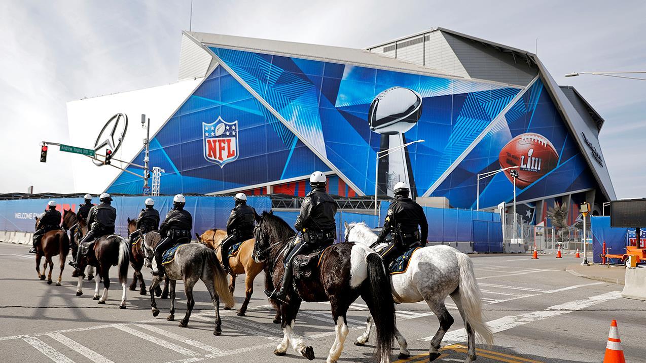FOX Business’ Cheryl Casone and former TSA administrator John Pistole on how security officials plan to keep the hundreds of thousands of football fans headed to Atlanta for Super Bowl LIII.