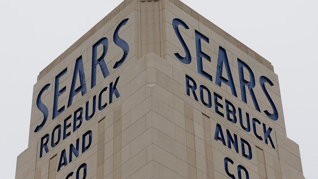 Morning Business Outlook: Judge signs off on a bid that will keep over 400 Sears stores open and help 45,000 employees keep their jobs; Amazon CEO Jeff Bezos says the National Enquirer's owner threatened to release his private nude photos.