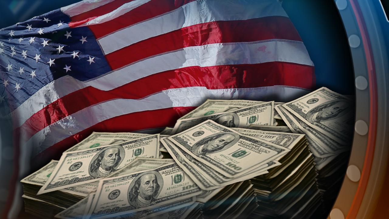 Former U.S. Comptroller David Walker says both political parties are to blame for the skyrocketing national debt.