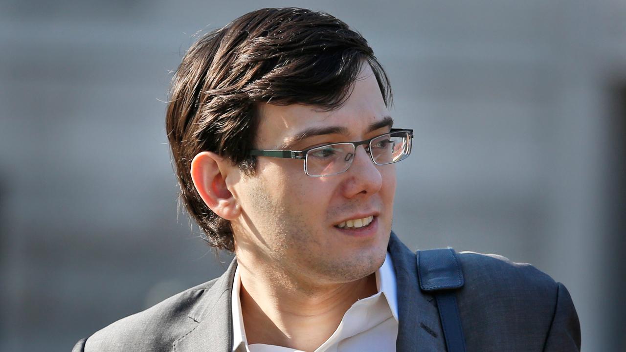 Former corrections officer Capt. Robert Johnson on reports former Turing Pharmaceuticals CEO Martin Shkreli is using a contraband cell phone to conduct business from prison.