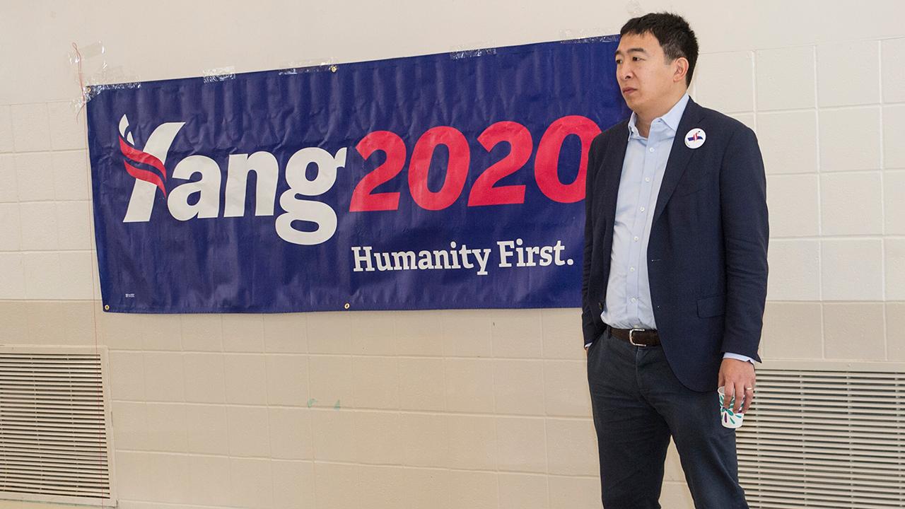 Fox News’ David Lee Miller on how 2020 Democratic presidential candidate Andrew Yang is pushing for the U.S. to establish a universal basic income program. 