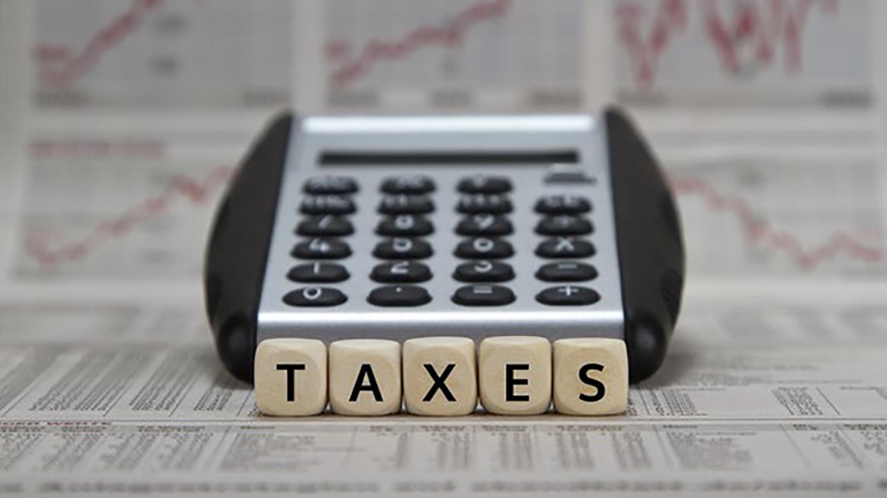 According to IRS figures, individual tax refunds in 2019 are slightly smaller than last year's returns. Brandon Arnold, executive vice president of the National Taxpayers Union, reacts to the IRS figures.