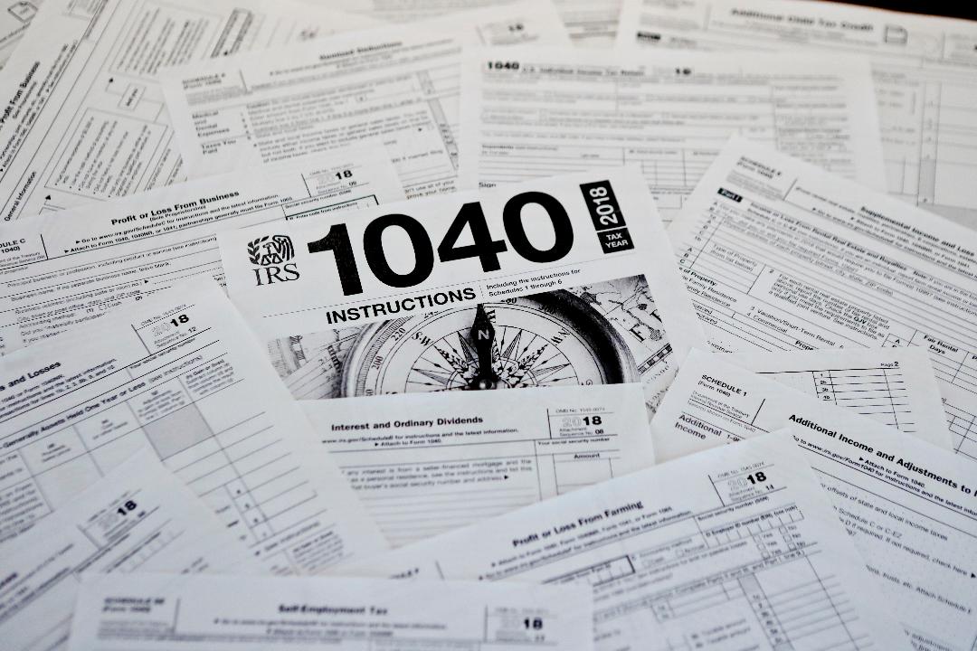 Aneta Markowska of Cornerstone Macro discusses why the IRS may be receiving fewer tax returns this year.