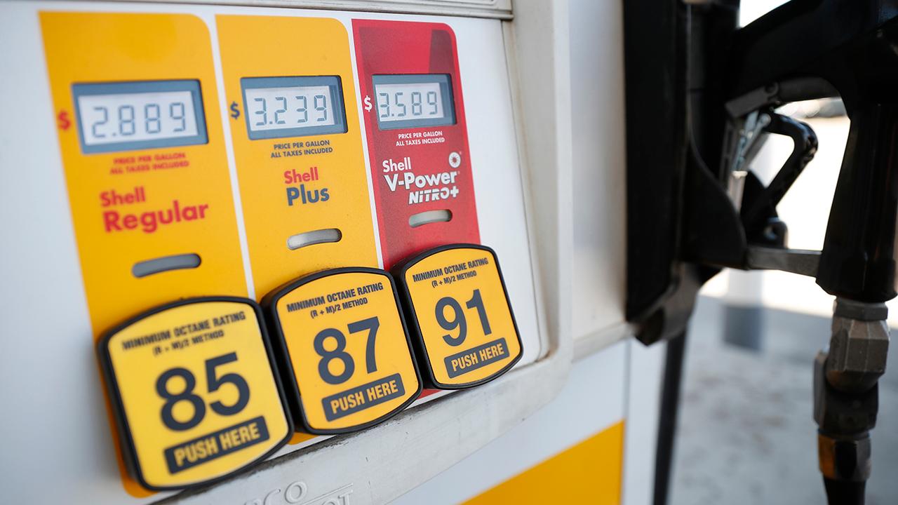 WSJ’s James Freeman, Vision 4 Funds Distributors VP Heather Zumarraga, Kadina Group President Gary B. Smith and Barron’s senior editor Jack Hough discuss why gas prices in California surged to a five-year high. 
