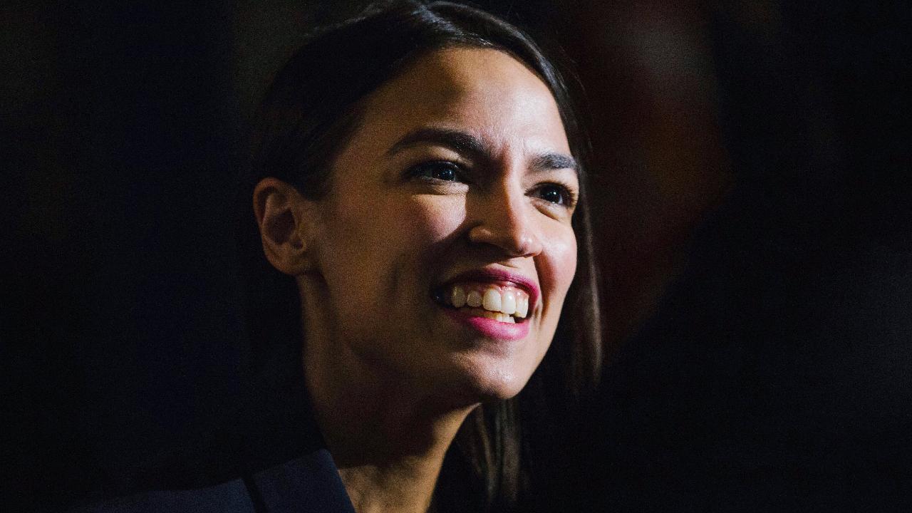 Alexandria Ocasio-Cortez tweeted on psychopathy after a CNBC story on millionaire CEOs being psychopaths. Fox News contributor Karl Rove with more.
