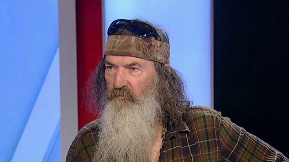 'Unashamed' podcast hosts Phil Robertson, Jase Robertson and Al Robertson on talking to President Trump about faith and being unashamed to be open about matters of faith.